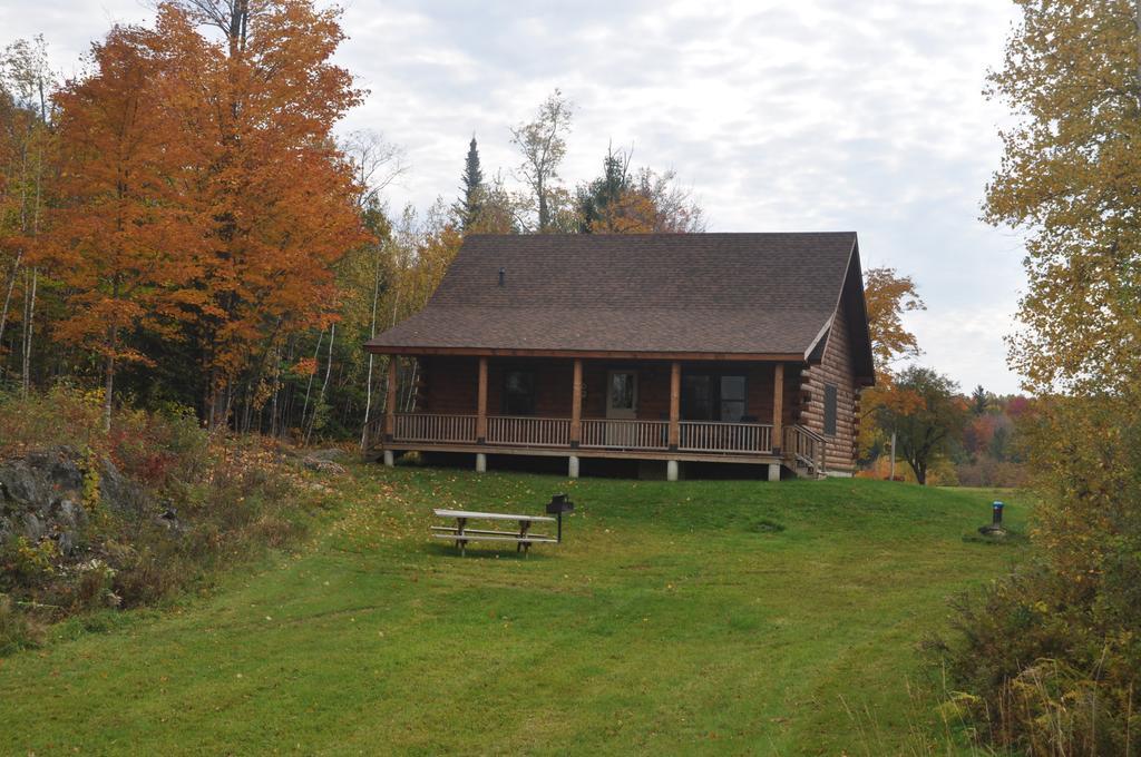 Muddy Moose Hotel Morrisville Buitenkant foto